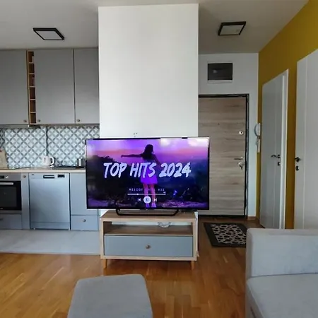 N&d Colorfull Apartment Skopje
